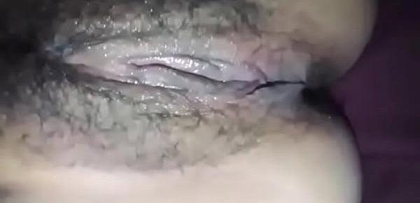  Vagina madurita y mojada